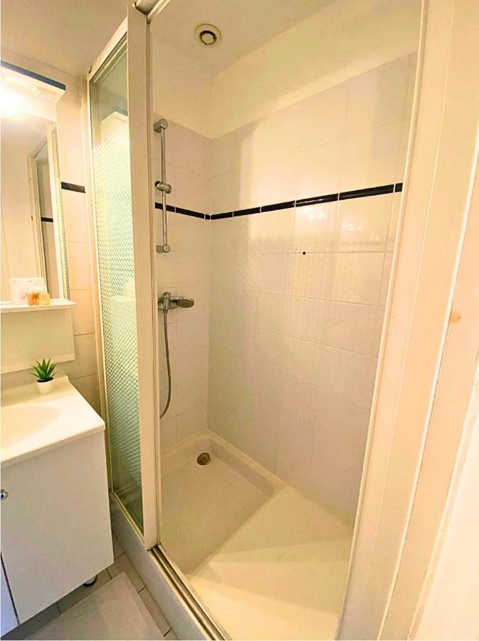 Appart Cosy Renove Avec Ac Hypercentre Nemours Exterior foto